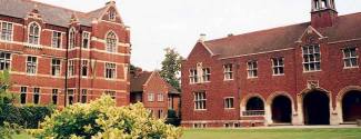 Voyages linguistiques en Angleterre pour un lycéen - The Leys School - Junior - Cambridge